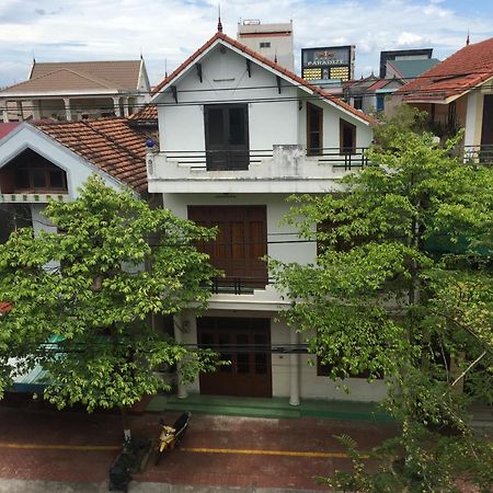 Adam Eva Homestay Dong Hoi Exteriör bild